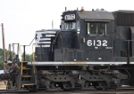 NS 6132 cab shot showing the remote gear